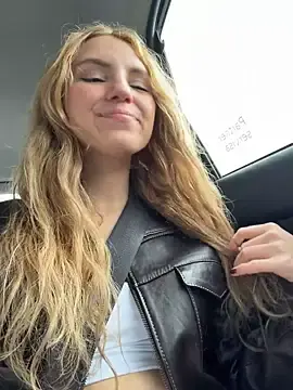 Stripchat Nude Webcam of -stray-cat-