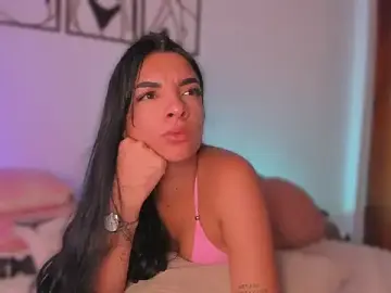 Stripchat Free Live Porn of 777AylinZ