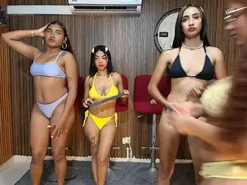 Stripchat Best Webcam of canelasquirt