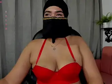 Stripchat Watch Live Sex Cams of zaahira_66