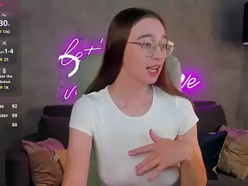 Stripchat Watch Live Sex Cams of Lucy_Green