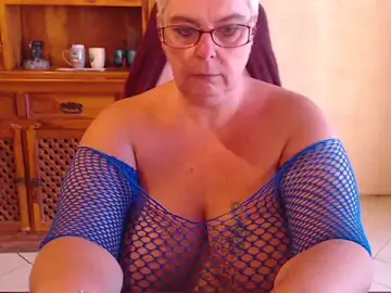 Stripchat Live Sex Cam of MISS_LINDAH