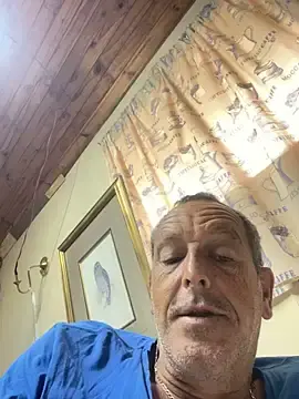 Stripchat Free Porn Cam of GeldenKuy