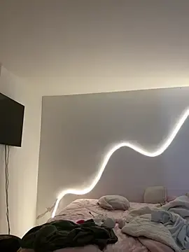 Stripchat Sex Cam of Nathcurly_