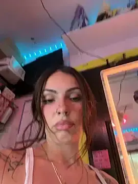 Stripchat Watch Live Sex Cams of juicybootyquinn