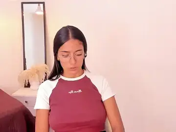 Stripchat Free Live Porn of your_khloe