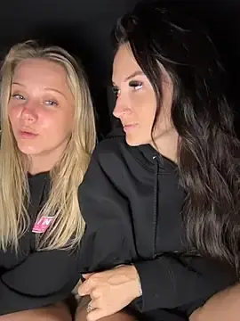 Stripchat Live Sex Cam of Kate-Paul