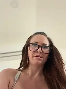 Stripchat Adult Webcam of MessyNastyQueen
