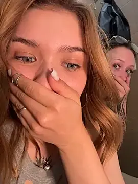 Stripchat Live Porn of FlashTitsRoyal