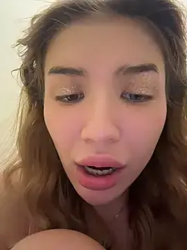 Stripchat Sex Chat of FlashTitsRoyal