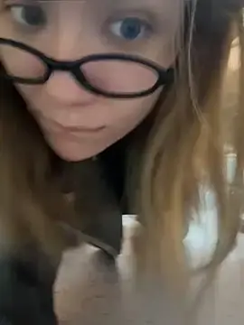 Stripchat Live Porn of FlashTitsRoyal