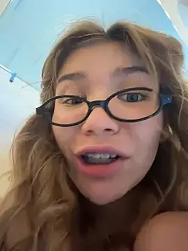 Stripchat Sex Chat of FlashTitsRoyal