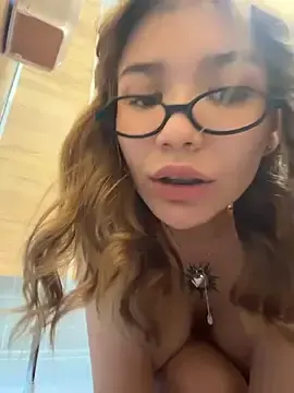 Stripchat Best live sex cam show of FlashTitsRoyal