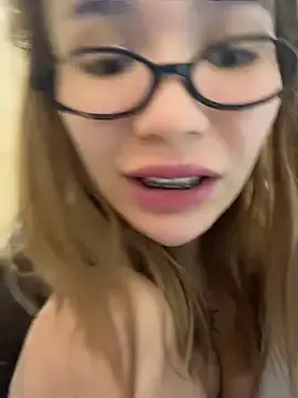 Stripchat Adult Video Chat of FlashTitsRoyal