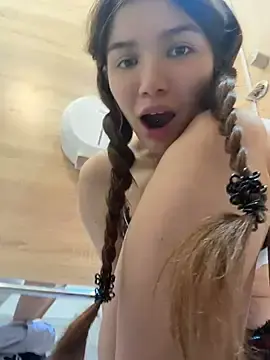 Stripchat Free Porn Cam of FlashTitsRoyal