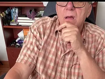 Stripchat Sex Cam of Martin2372