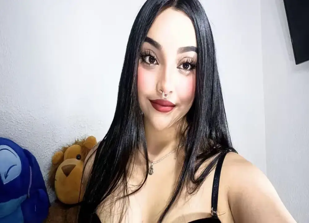 lia_harper_t