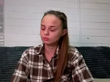 Stripchat Live Sex Cam of Misss_Vikk