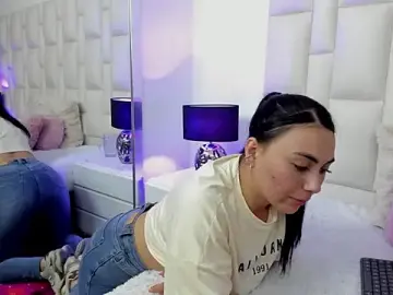 Stripchat Sex Cam of Ariana_rouse