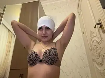 Stripchat Free Porn Cam of GumusGuray