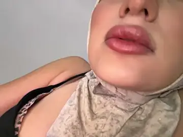 Stripchat Free Live Porn of GumusGuray