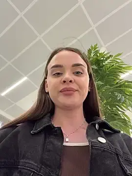 Stripchat Watch Live Sex Cams of KristiRich