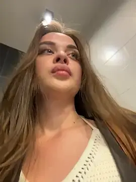 Stripchat Sex Cam of KristiRich