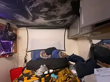 Stripchat Sex Cam of OmarSalasxh33