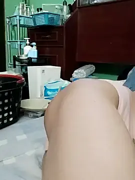 Stripchat Best live sex cam show of QueenSoreal