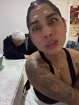 Stripchat Watch Live Sex Cams of charlotte_stevenss_