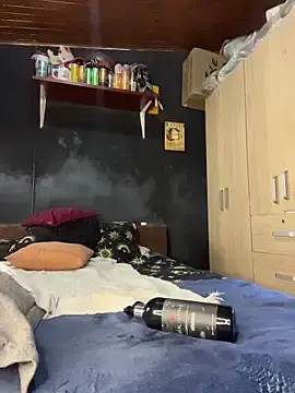 Stripchat Free Porn Cam of charlotte_stevenss_