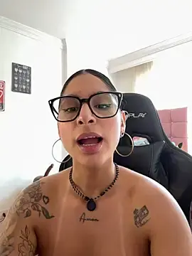 Stripchat Watch Live Sex Cams of charlotte_stevenss_