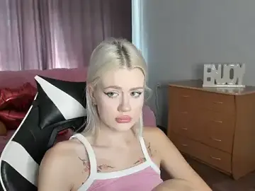 Stripchat Best live sex cam show of BlondyLedy