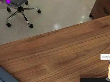 Stripchat Free Porn Cam of SarahLynn7