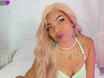 Stripchat Free Porn Cam of SarahLynn7