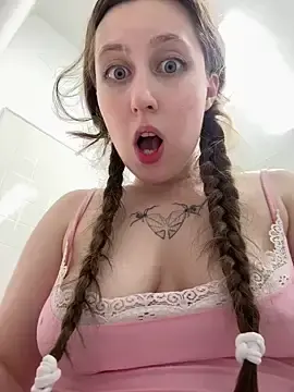Stripchat Adult Video Chat of FroggyAnna