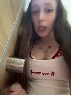 Stripchat Watch Live Sex Cams of FroggyAnna