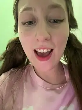 Stripchat Adult Webcam of FroggyAnna