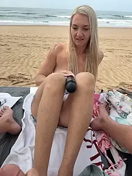 Stripchat Live Sex of MissLMrJ
