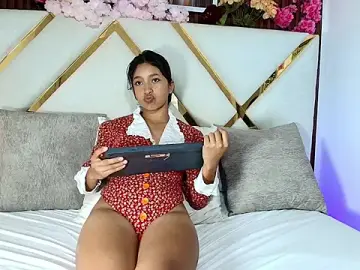 Stripchat Live Sex Cam of Real_virgin_Pussy