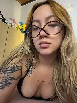 Stripchat Best Webcam of Rebe_