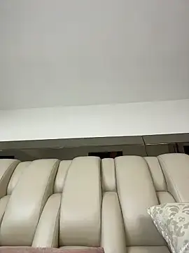 Stripchat Live Sex of ALISSON_FOXXX1