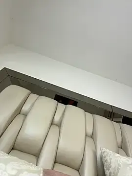 Stripchat Free Porn Cam of ALISSON_FOXXX1