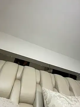 Stripchat Live Sex of ALISSON_FOXXX1