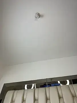 Stripchat Watch Live Sex Cams of ALISSON_FOXXX1