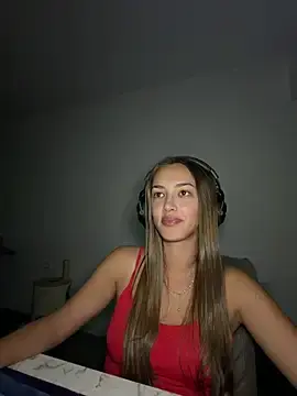 Stripchat Live Sex Cam of TiffanyHouston_