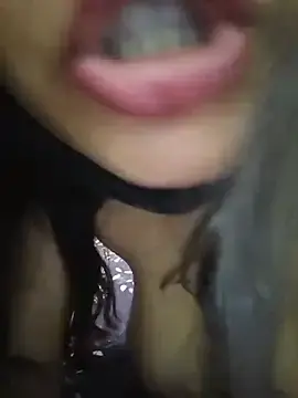 Stripchat Sex Cam of Cute_Zoyaa27