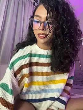 Stripchat Sex Cam of Samantha_Bernardo