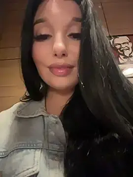 Stripchat Live Sex Cam of Tisha_Busty