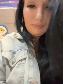 Stripchat Live Sex Cam of Tisha_Busty